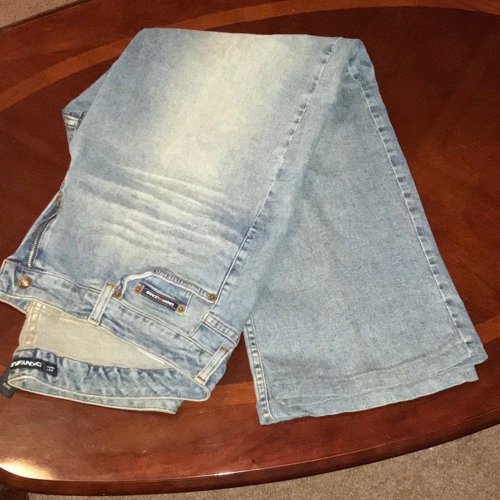 DKNY JEANS TRADE MARK WOMAS SZ 14 Long 28 used
